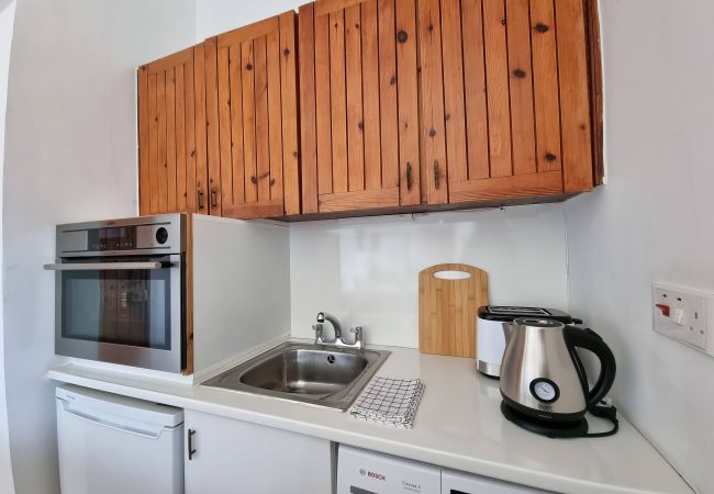 Apartment in Paphos - estéa • Artemis Budget Apartment in Tourist Zone Apartment in Paphos - estéa • Artemis Budget Apartment in Tourist Zone