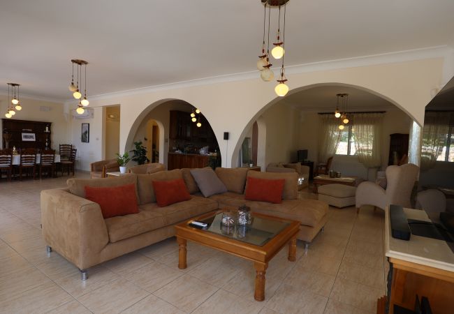 Villa in Peyia - estéa • Island Villa | Sea View -  Pool - Jacuzzi Villa in Peyia - estéa • Island Villa | Sea View -  Pool - Jacuzzi