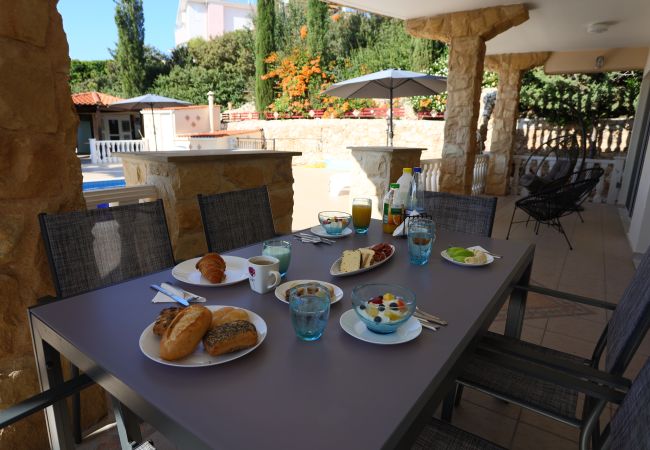 Villa in Peyia - estéa • Island Villa | Sea View -  Pool - Jacuzzi Villa in Peyia - estéa • Island Villa | Sea View -  Pool - Jacuzzi