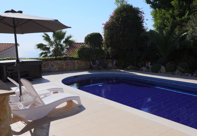 Villa in Peyia - estéa • Island Villa | Sea View -  Pool - Jacuzzi Villa in Peyia - estéa • Island Villa | Sea View -  Pool - Jacuzzi