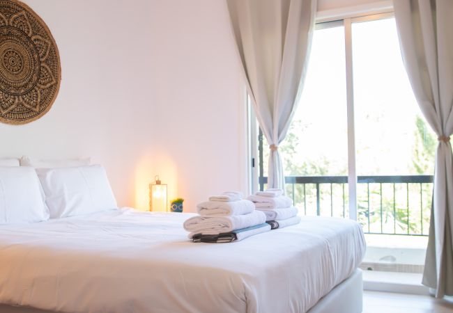Terraced House in Paphos - estéa • Romi's Boho Holiday 2-Bedroom Townhouse Terraced House in Paphos - estéa • Romi's Boho Holiday 2-Bedroom Townhouse