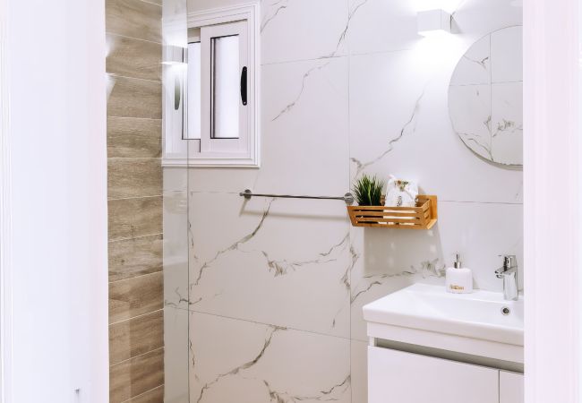 Apartment in Paphos - estéa • Mia Sirena Lighthouse 3min Walk to the Sea Apartment in Paphos - estéa • Mia Sirena Lighthouse 3min Walk to the Sea