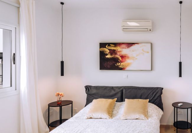 Apartment in Paphos - estéa • Mia Sirena Lighthouse 3min Walk to the Sea Apartment in Paphos - estéa • Mia Sirena Lighthouse 3min Walk to the Sea