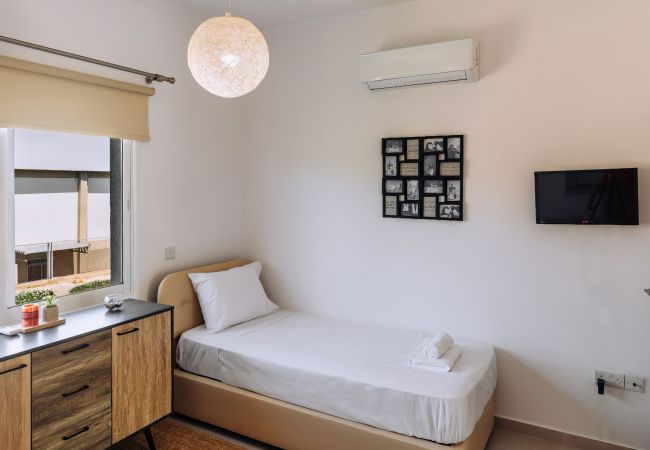 Terraced House in Paphos - estéa • Venus Townhouse Near the Sea Terraced House in Paphos - estéa • Venus Townhouse Near the Sea