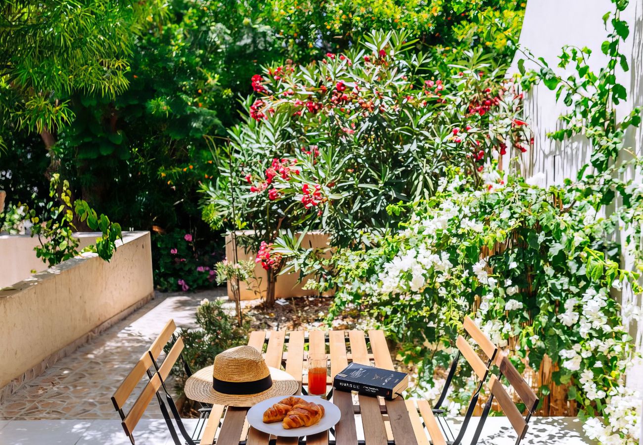 Terraced House in Paphos - estéa • Venus Townhouse Near the Sea Terraced House in Paphos - estéa • Venus Townhouse Near the Sea