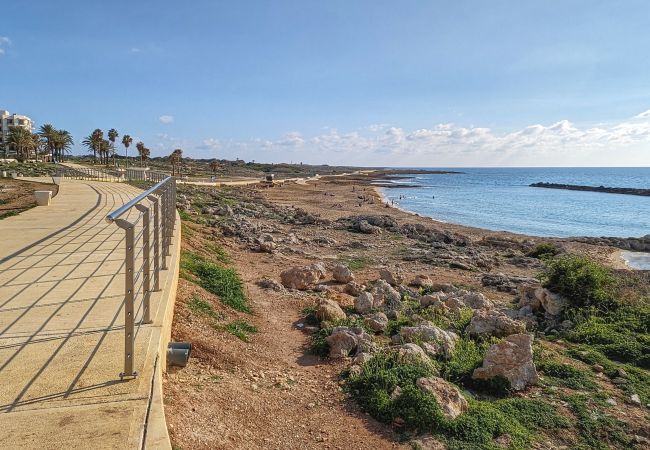 Terraced House in Paphos - estéa • Anastasia's Charming Place Next to the Sea Terraced House in Paphos - estéa • Anastasia's Charming Place Next to the Sea
