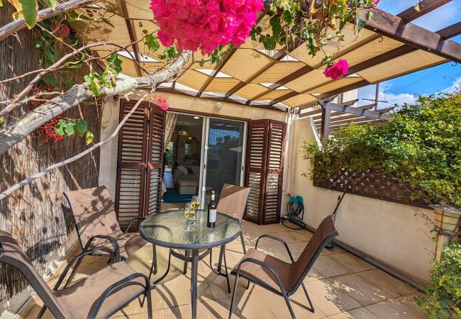 Terraced House in Paphos - estéa • Anastasia's Charming Place Next to the Sea Terraced House in Paphos - estéa • Anastasia's Charming Place Next to the Sea
