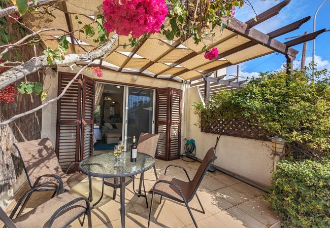 Terraced House in Paphos - estéa • Anastasia's Charming Place Next to the Sea Terraced House in Paphos - estéa • Anastasia's Charming Place Next to the Sea