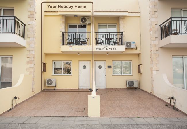 Terraced House in Paphos - estéa • Olympia's SkyView Townhouse with a Pool Terraced House in Paphos - estéa • Olympia's SkyView Townhouse with a Pool