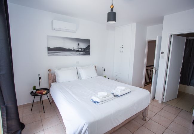 Terraced House in Paphos - estéa • Olympia's SkyView Townhouse with a Pool Terraced House in Paphos - estéa • Olympia's SkyView Townhouse with a Pool