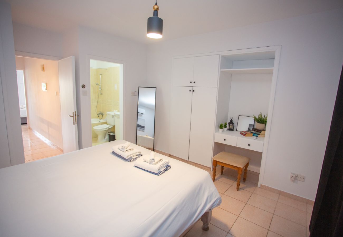 Terraced House in Paphos - estéa • Olympia's SkyView Townhouse with a Pool Terraced House in Paphos - estéa • Olympia's SkyView Townhouse with a Pool