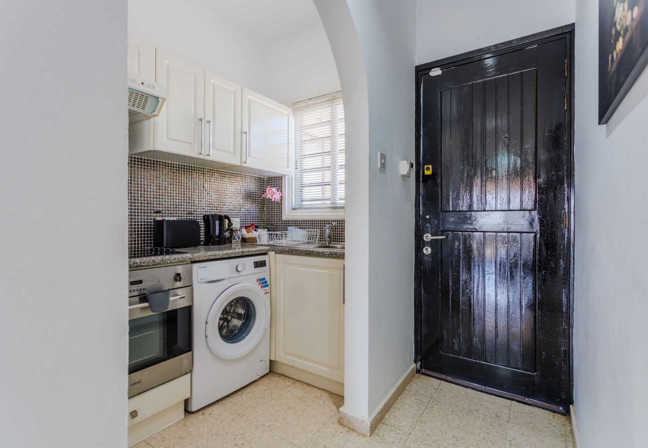 Apartment in Paphos - estéa • Hope's Apartment in heart of Tourist Zone Apartment in Paphos - estéa • Hope's Apartment in heart of Tourist Zone