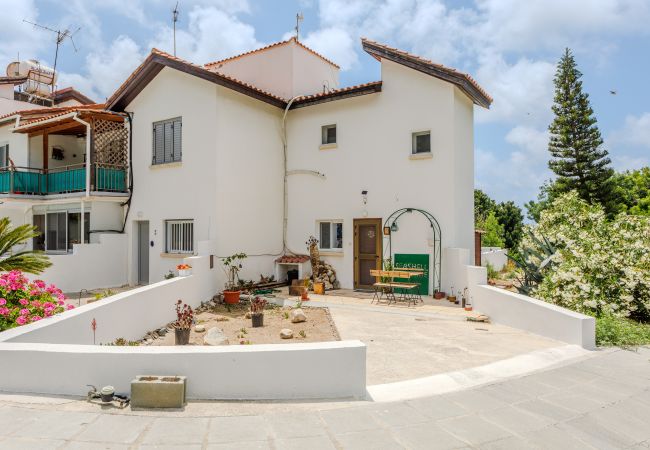 Terraced House in Chloraka - estéa • SeaShell Cottage - Cozy Holiday Apartment Terraced House in Chloraka - estéa • SeaShell Cottage - Cozy Holiday Apartment