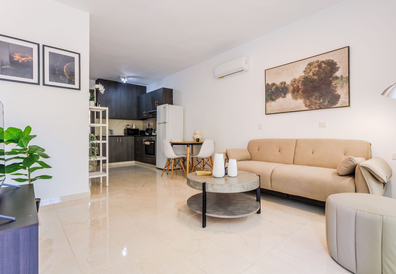 Apartment in Paphos - estéa • Gloria's Holiday Apartment